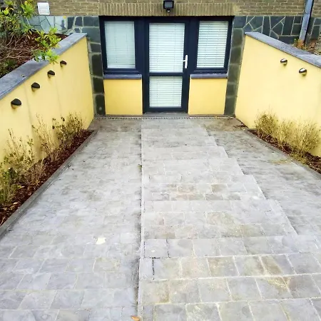 Comfortable In With Jacuzzi - 78m² *