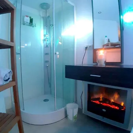 Comfortable In With Jacuzzi - 78m² *