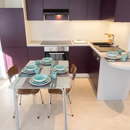 Appartement Comfortable In With Jacuzzi - 78m²