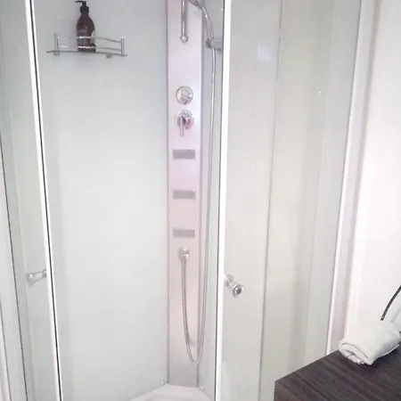 Comfortable In With Jacuzzi 78m² * Waterloo